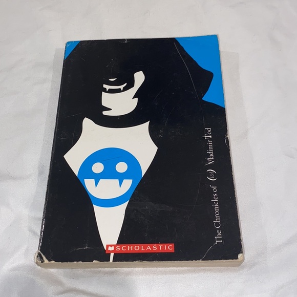 Also known as Harper, Finding Audrey, and the Chronicles of Vladimir Tod books - Picture 9 of 12